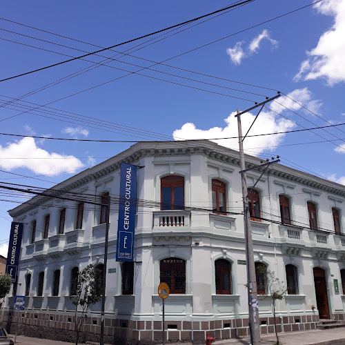 Comentarios y opiniones de Centro Cultural Casa Egüez