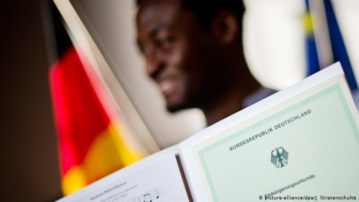 Громадянство ФРН отримує той, у кого хоча б один з батьків має німецький паспорт