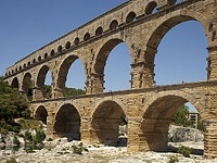 aqueduc romain - pont du Gard