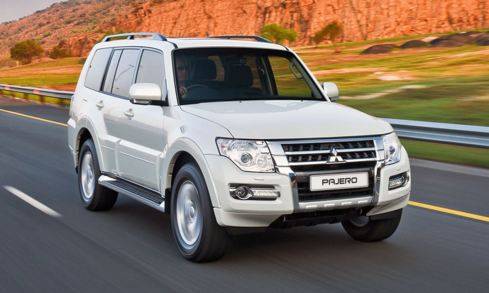 Mitsubishi pajero какого года. Mitsubishi Pajero 5. Mitsubishi Pajero 2023. Митсубиси Паджеро 4 поколения. Новый Мицубиси Паджеро.