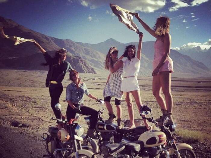 bachelor trip to leh ladakh with friends