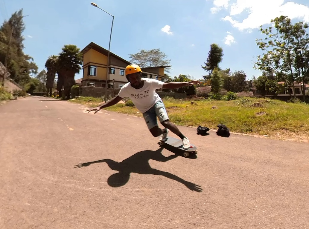 shoulder movement for a longboard slide