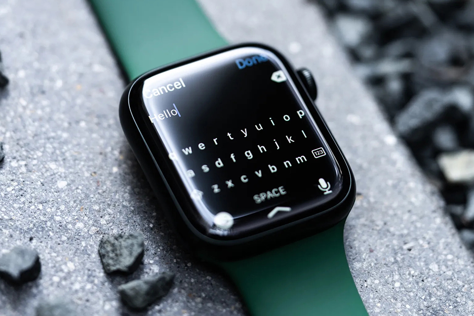 bàn phím Apple Watch Series 7 GPS + Cellular 41mm viền thép dây thép