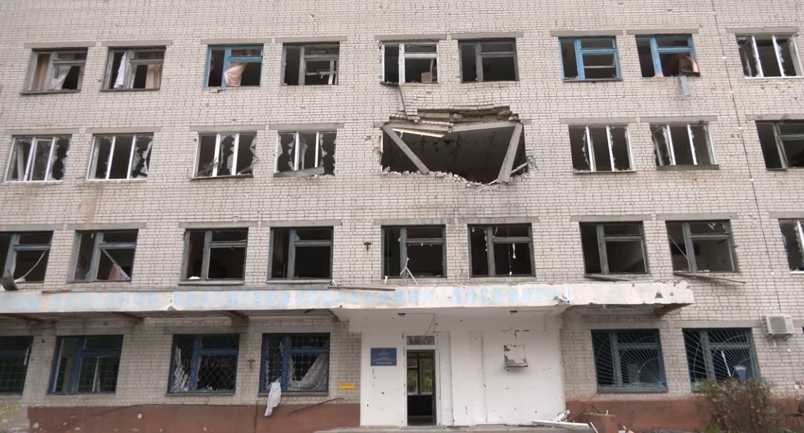 Зруйнований тубдиспансер у Чернігові