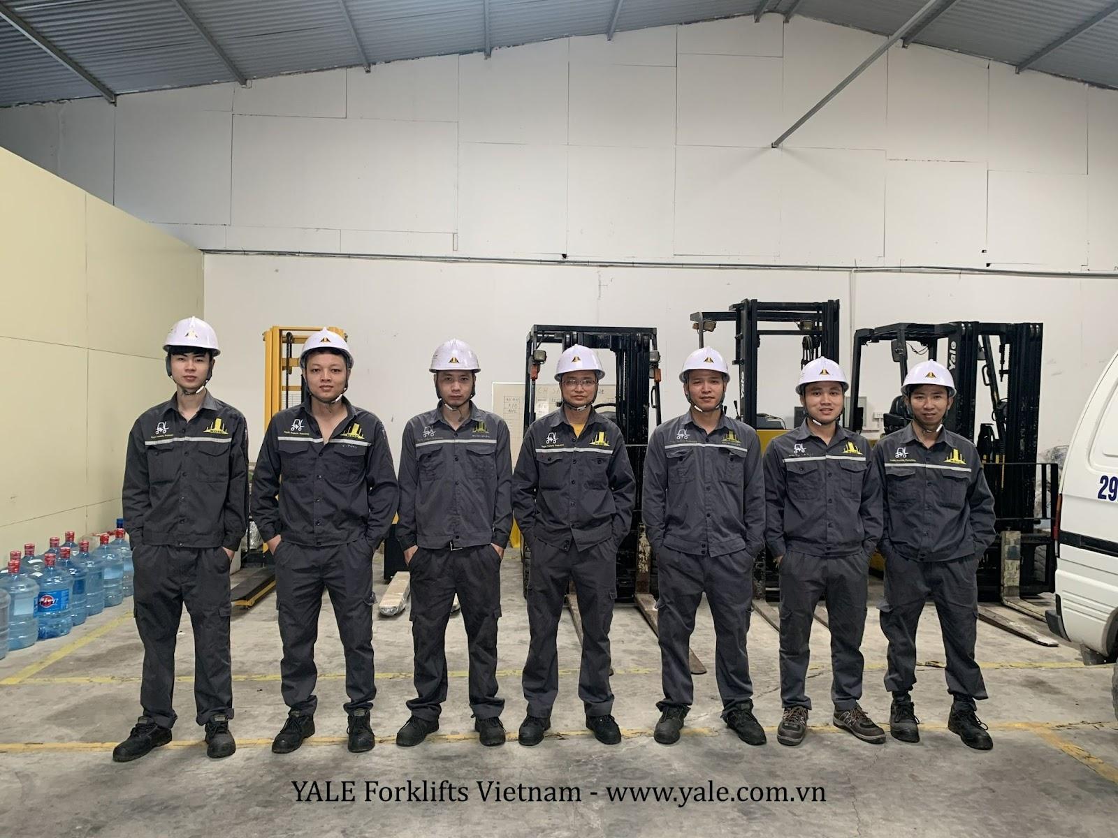 The experienced technical team of Yale Forklifts Vietnam