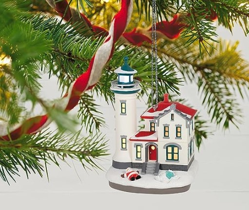 Holiday-Lighthouse-Keepsake-Christmas-Ornament