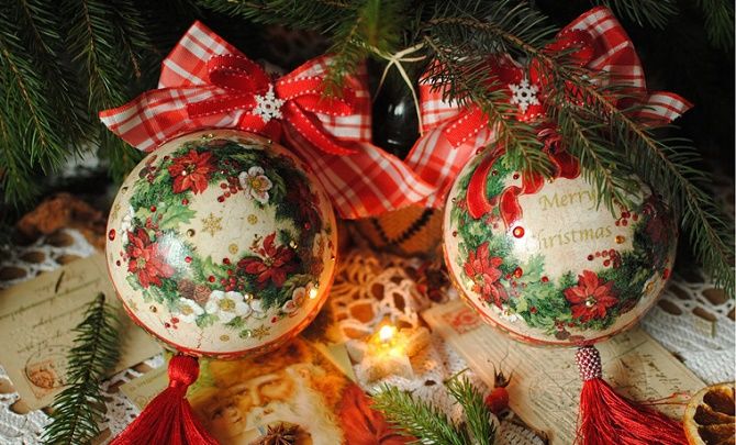 Beautiful and unusual decor of Christmas balls - the best ideas with photo 19