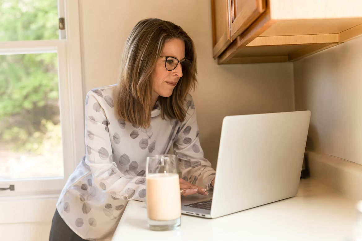 staffing agency as a business idea for mompreneurs