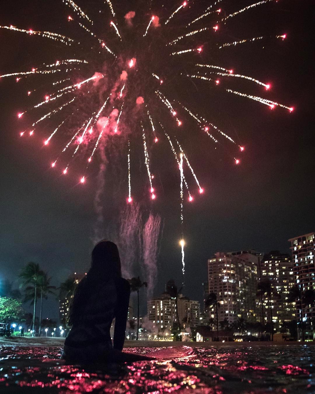 Watch a fireworks show at the Hilton (#3 on 26 best things to do on Oahu)