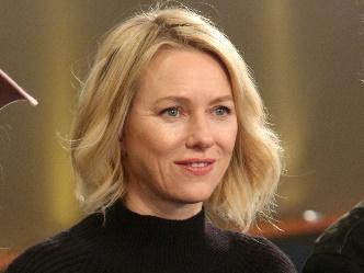 Naomi Watts Shares Thoughts on Aging and Menopause Stigma – SheKnows