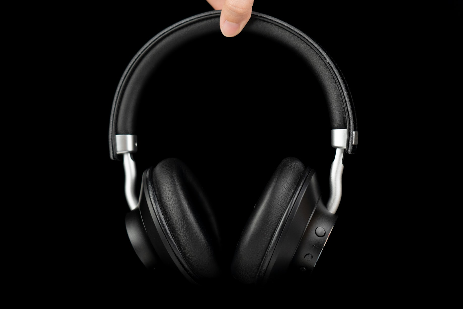 不是 AirPods Max 的便宜耳機！HitPods Max 開箱評測 評價體驗優缺點 ｜aptX 音質體驗、Qualcomm cVc 8.0 通話降噪、耳罩耳機、PTT｜科技狗 - Hitpods Max, PTT, 真無線耳機, 真無線藍牙耳機, 藍牙耳罩耳機, 開箱, 開箱上手, 體驗 - 科技狗 3C DOG