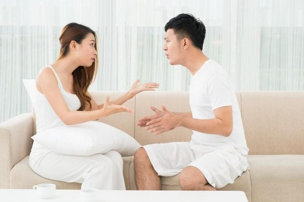 Những vấn đề lớn hãy làm cho chúng nhỏ đi, những vấn đề quan trọng làm chúng trở nên bình thường. Đừng quan trọng hóa vấn đề khi vợ chồng xảy ra tranh chấp. Hãy làm cho chúng trở nên đơn giản hơn.