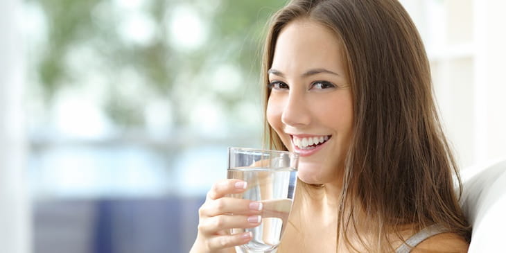 Viêm mũi xoang xuất tiết: Nguyên nhân và cách điều trị tốt nhất 16 Người bệnh viêm mũi xoang xuất tiết cần uống nhiều nước