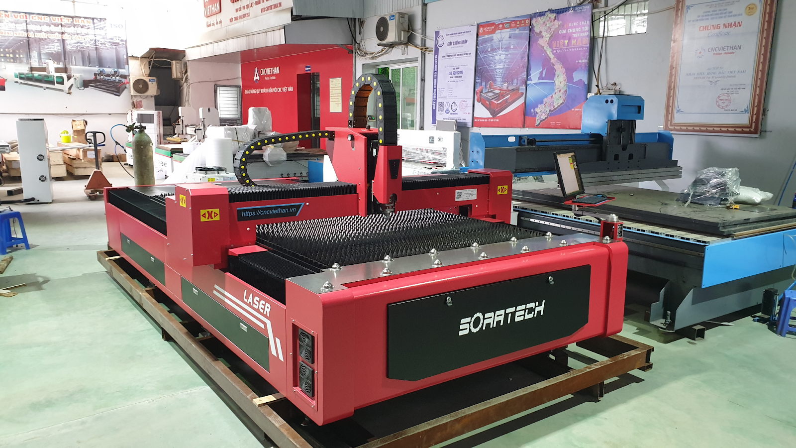 Dịch vụ vận chuyển máy cắt công nghiệp từ TPHCM đi Đà Nẵng