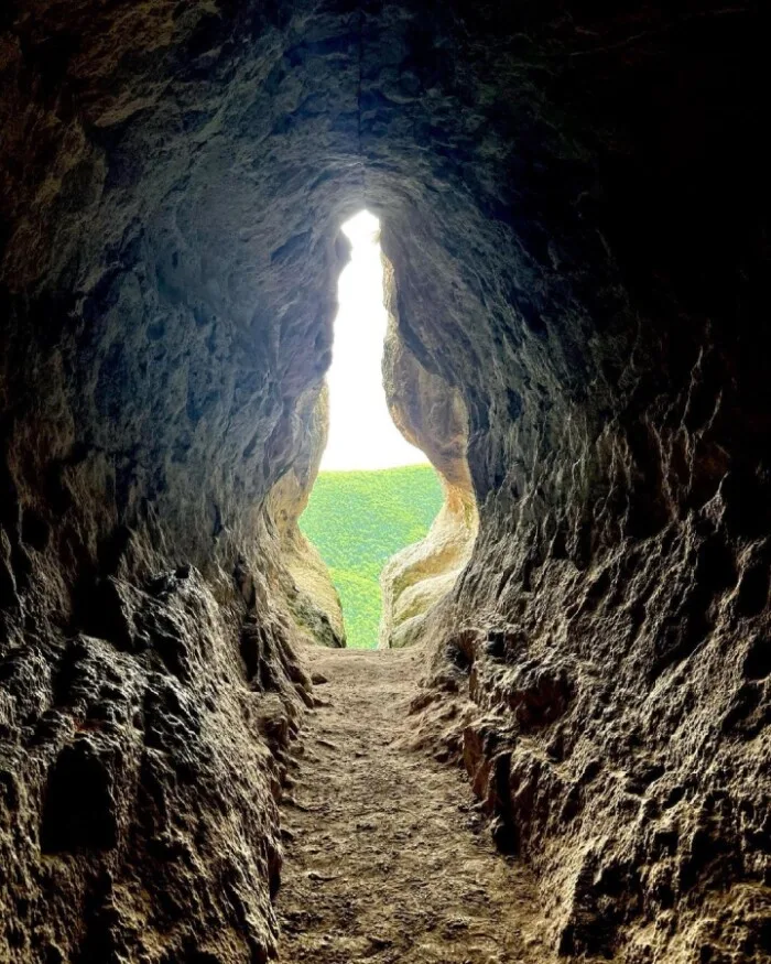 Unveiling, Enchanting wonders, 3000-year-old, Moon-made wonder, Exploring, Fascinating, Womb Cave, Historical discovery, Ancient cave, Archaeological find, Moon-related history