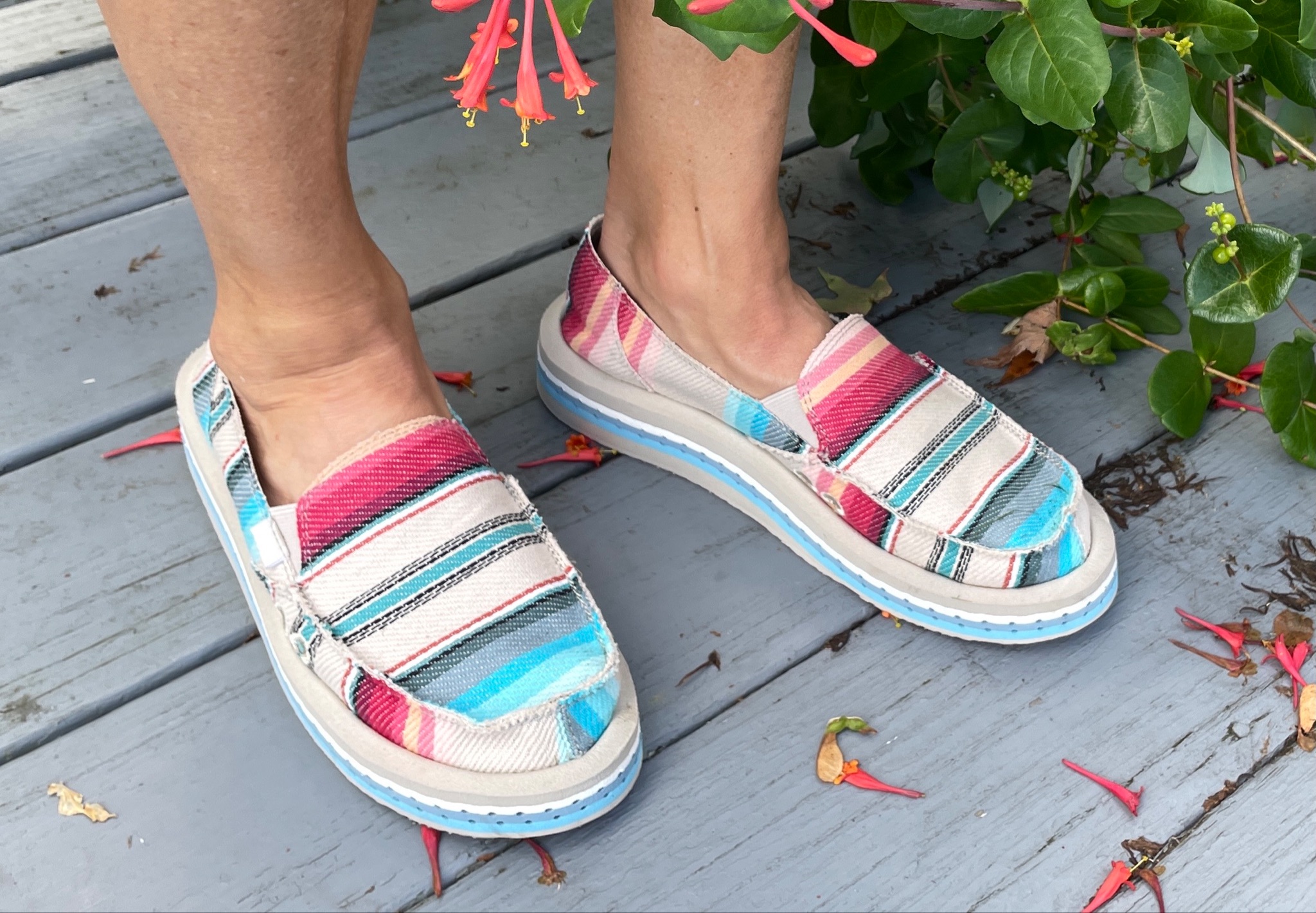 Colorful striped Sanuks  Flat shoes women, Sanuk shoes, Slip on shoes