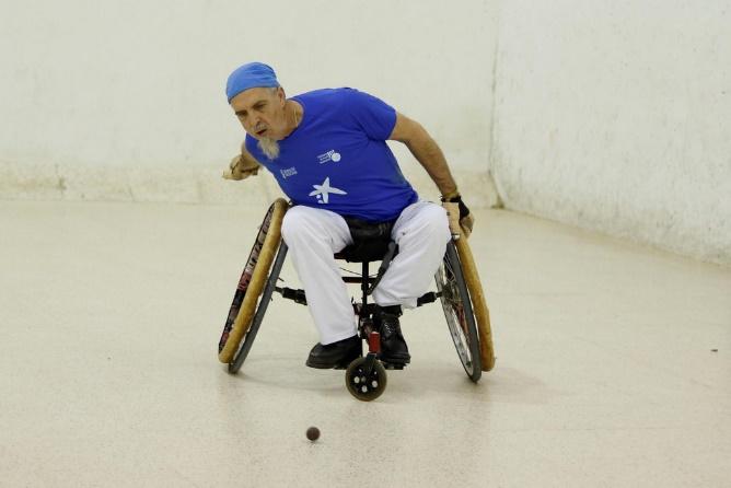 S'organitza el primer curs gratuït de pilota adaptada - PilotaViu