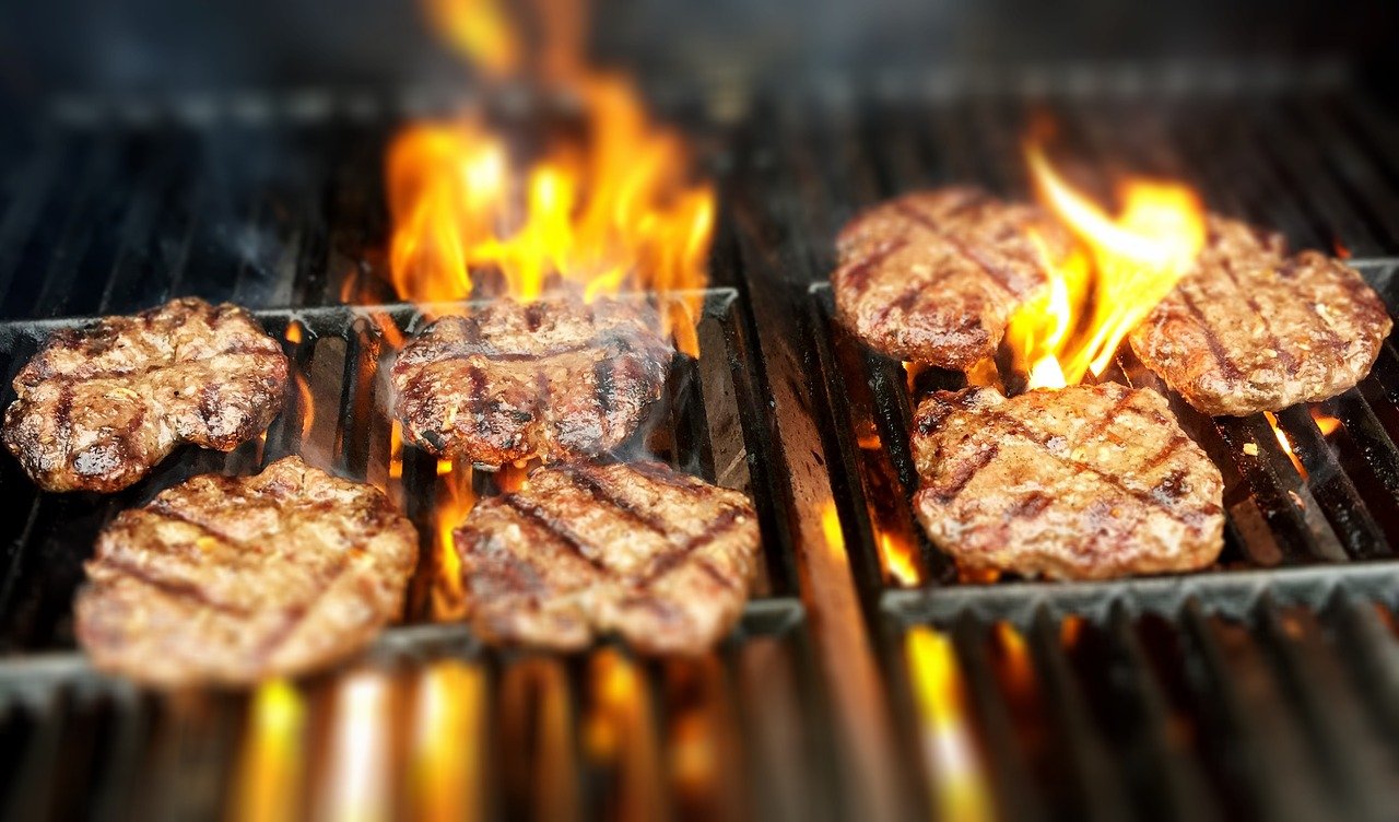 Itt a grillszezon! – Bevásárlólista a tökéletes BBQ-hoz
