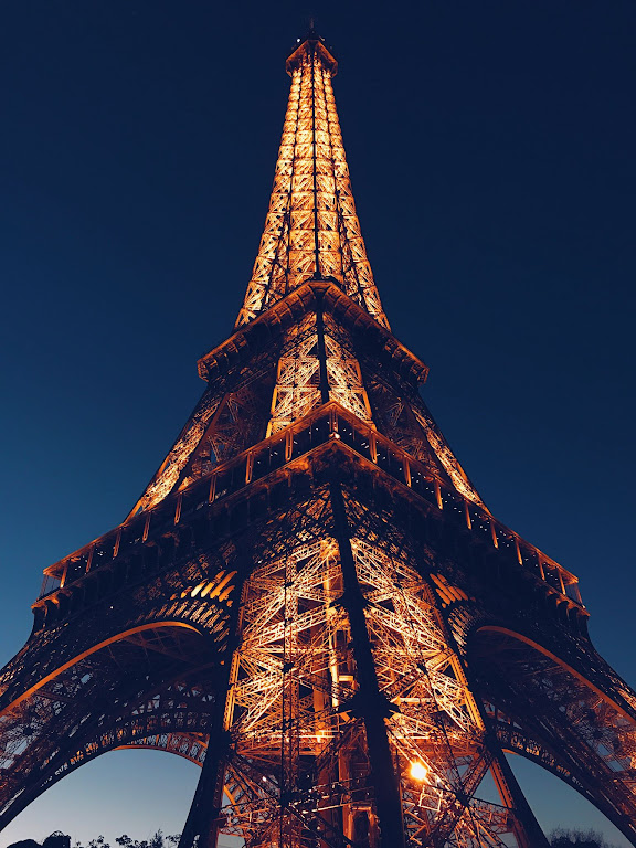 TOP RATED TOURIST ATTRACTIONS IN EUROPE: The Eiffel Tower