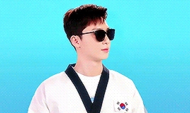 Park-Seo-Joon.gif
