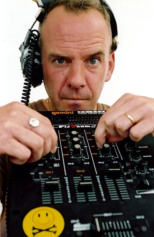 Fatboy_Slim_in_2004.jpg