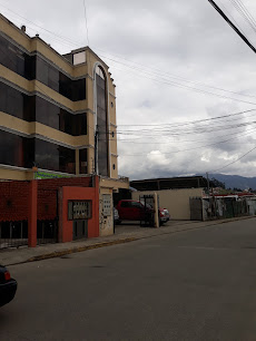 ENERGYM SPORT - 3XM6+Q5P, Juan Pio Montufar, Cuenca, Ecuador