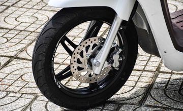 Bộ vành sơn đen cá tính, khỏe khoắn, sẵn sàng “chiến đấu” trên mọi địa hình