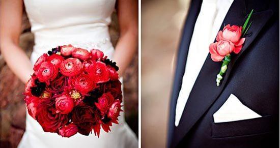 Красные цветы на свадьбе
