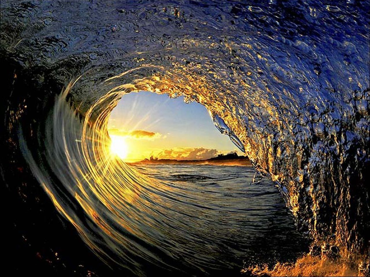 Surf-s-Up-deedeeflower-22439868-1280-960.jpg