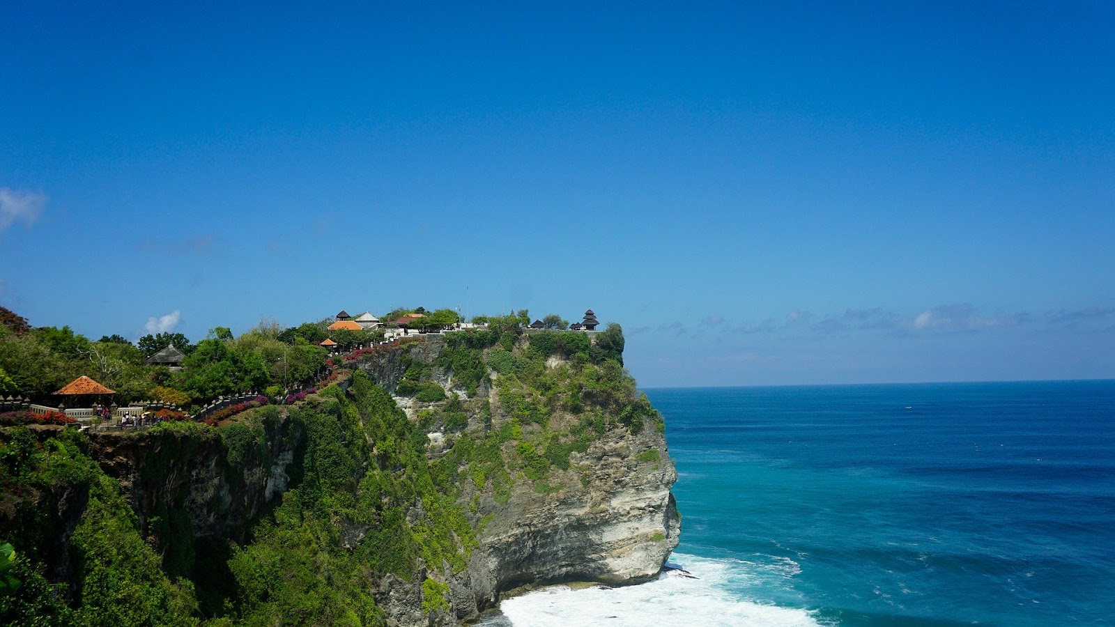 pura uluwatu bali