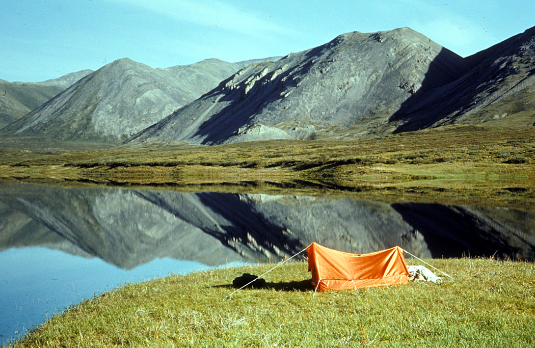 Camping_on_unnamed_lake_in_Brooks_Range.jpg