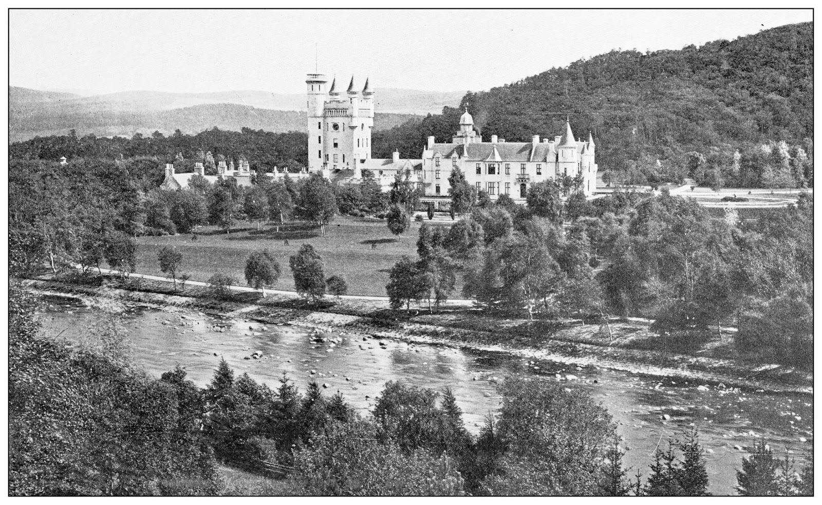 Fotografia antiga da Sandringham House, cujo primeiro dono foi Eduardo VII