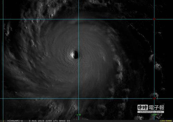 蘇迪勒颱風衛星雲圖