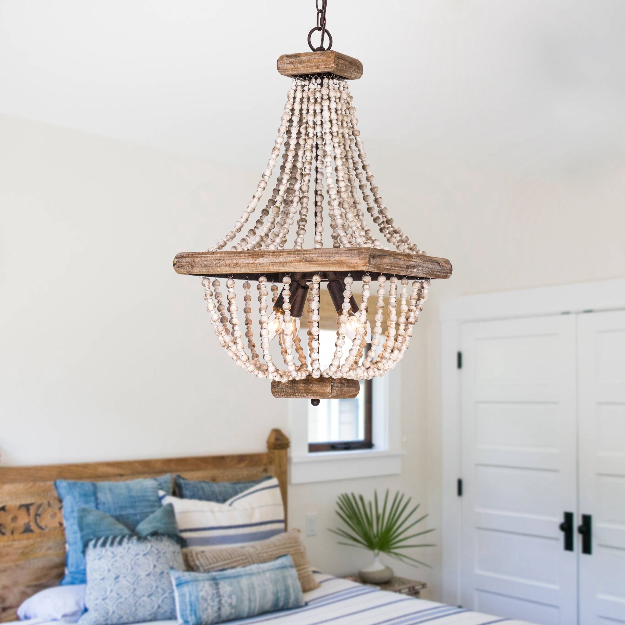 21+ Glamorous Bedroom Chandelier Ideas to Make Your Sleeping Area Shine