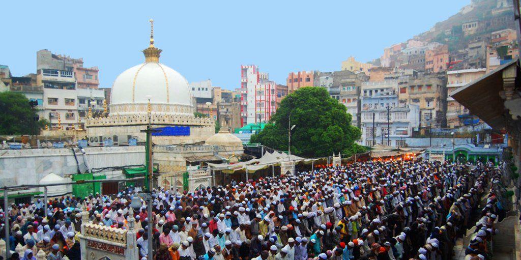 Dargah Ajmer Sharif in Ajmer, Rājasthān | Ajmer, Places to visit, Royal  resort