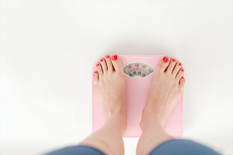 ダイエットに必須！自動で体重を記録してスマホに送るおすすめの体重計