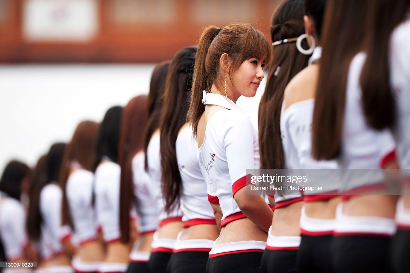 D:\Documenti\posts\posts\Women and motorsport\foto\Getty e altre\Korea\formula-one-grid-girls-line-up-at-the-2010-korean-grand-prix-yeongam-picture-id1300940323.jpg