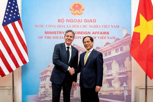 Trực tiếp: Chuyến thăm của Ngoại trưởng Mỹ tới Việt Nam và các bình luận bên lề