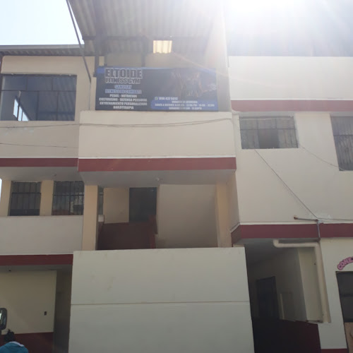 VFHQ+RGX, Bernardo de Legarda, Quito 170528
