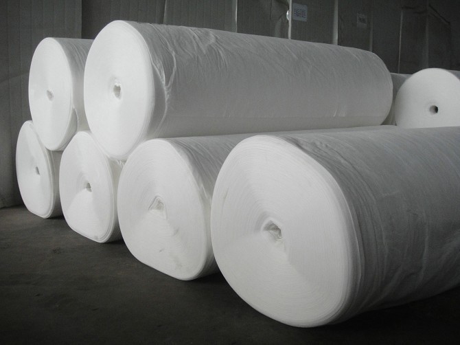 Vải địa kỹ thuật TS30 được sản xuất từ sợi Polypropylene hoặc Polyester