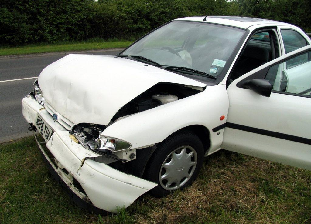 How to Deal with Car Accidents: Uninsured or Underinsured Drivers