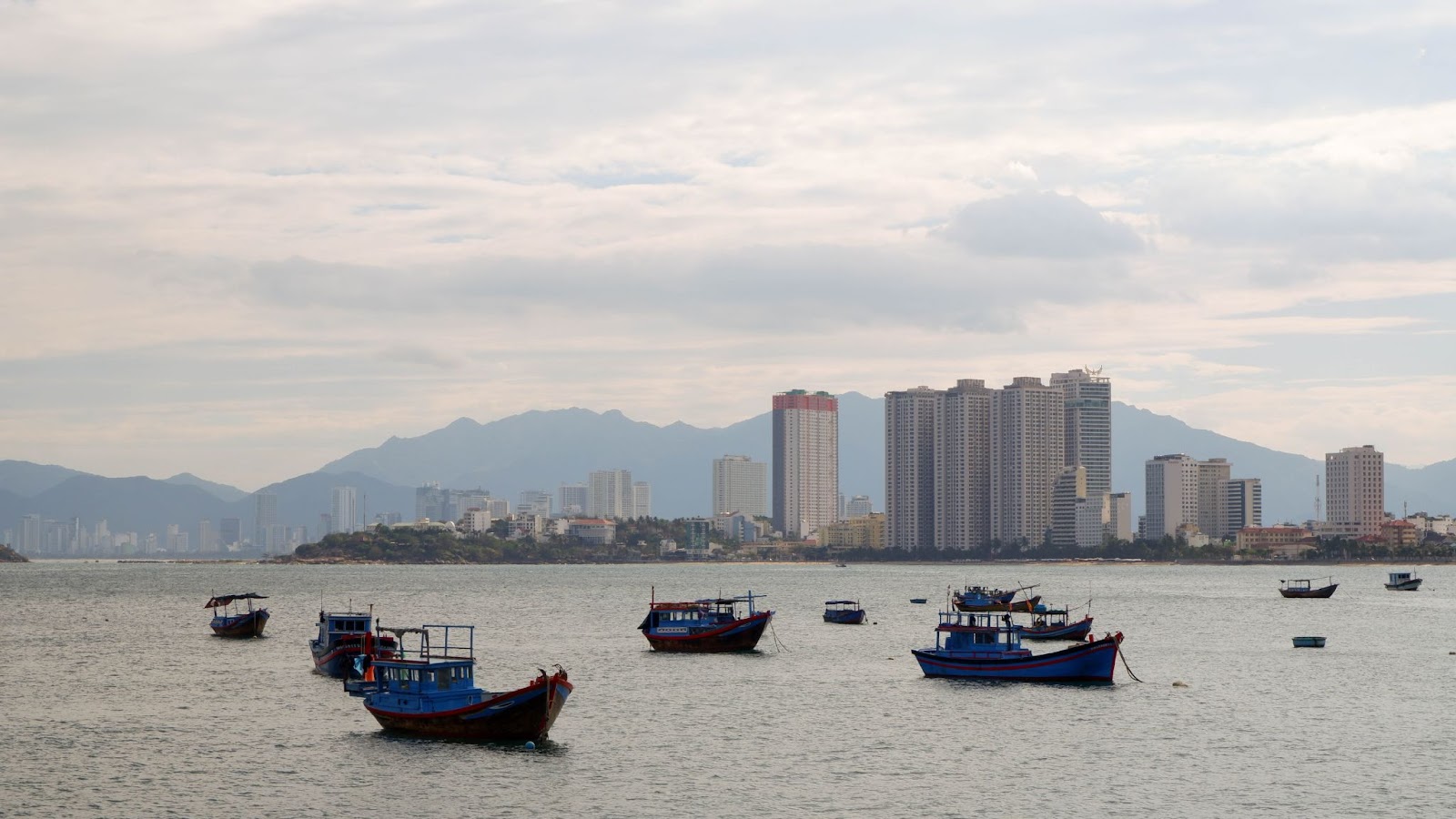 Tỉnh có đường bờ biển dài nhất Việt Nam tăng trưởng GRDP cao nhất cả nước năm 2022