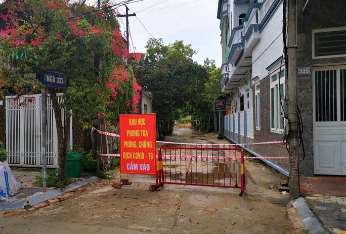 Có 16 ca mắc Covid-19 tại một đám tang, Thanh Hóa cách ly xã hội thêm 1 huyện - Ảnh 1.
