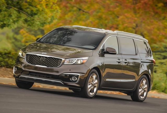 Xe Kia Sedona là dòng xe chất lượng giúp các chuyến đi xa thuận lợi hơn