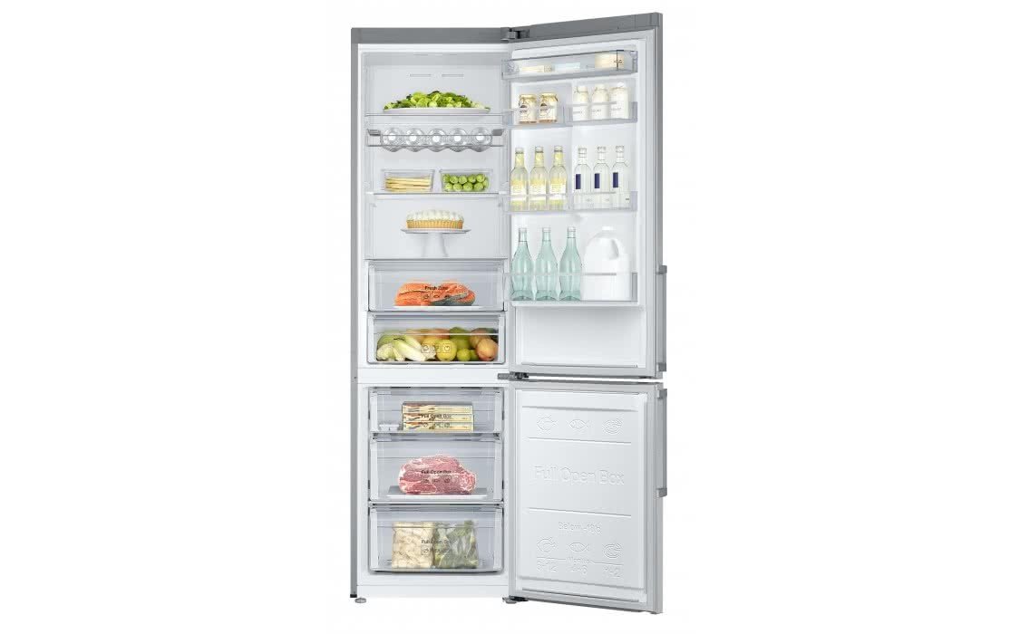 Холодильник SAMSUNG RB37J5340SL/UA с продуктами