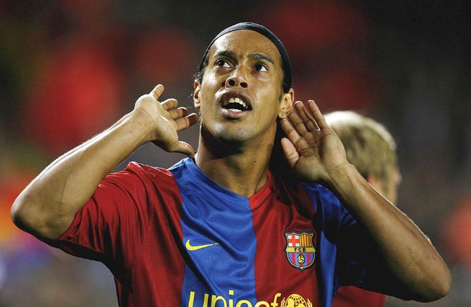Nos 39 anos de Ronaldinho Gaúcho, recorde em vídeos alguns momentos  marcantes do "Bruxo" | blog do gustavo garcia | ge