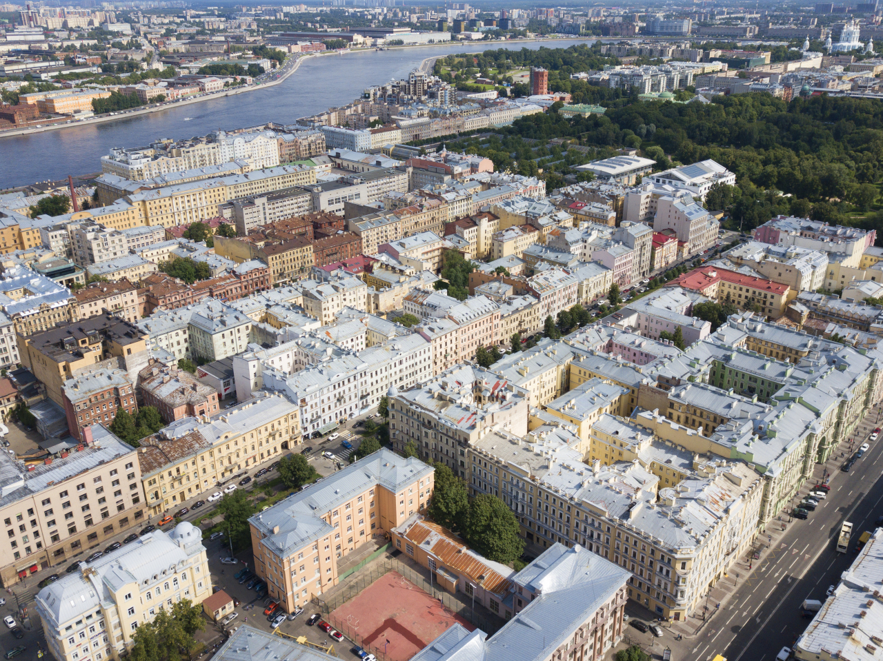 Спб центральный. Центральный район Санкт-Петербурга. Смольнинский район Санкт-Петербурга. Смольнинский район СПБ. Санкт Петербург вид на Смольнинский.