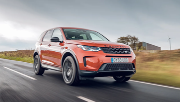 Land Rover Discovery Sport 2023 được đánh giá cao về khả năng vận hành