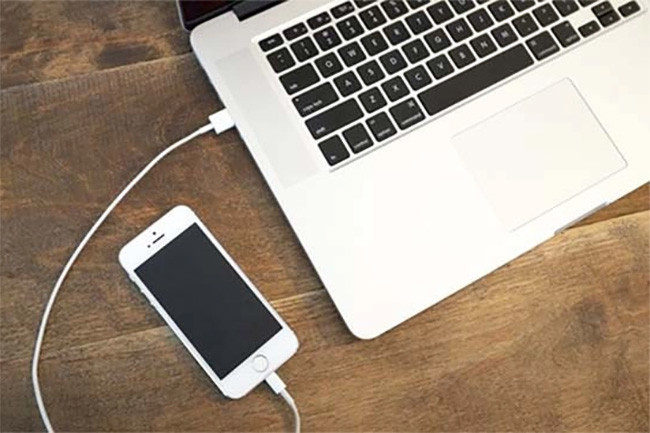 Kết nối iPhone với máy tính