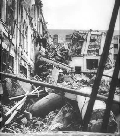 D:\0 wd yedek\acr yedek\1 film indirme\Apocalypse2_files\image134.jpg